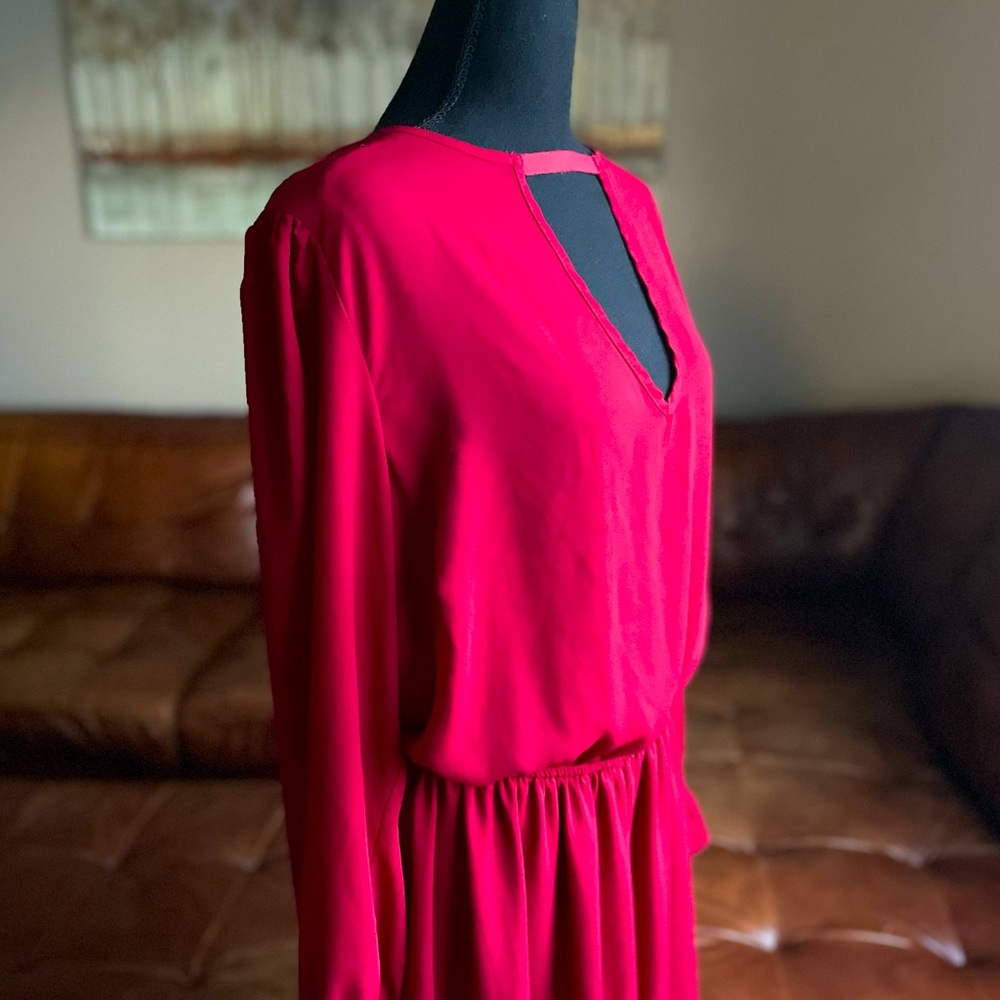 Bright Red Beautiful Dress Midi with Long Sleeves Detail on the Front - Picture 6 of 16